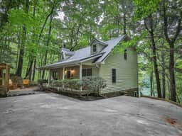 LallyBroch on the Lake by Mountain Oasis | Lakefront Cabin - Image 2