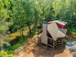 Brown Trout Lodge by Mountain Oasis | Fightingtown Creek Retreat - Image 3