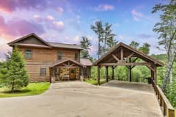Mountain River Lodge | River View Cabin in Ellijay - Image 3