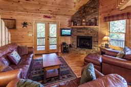 Honeybear Lodge by Mountain Oasis | Luxury Blue Ridge Cabin - Image 4