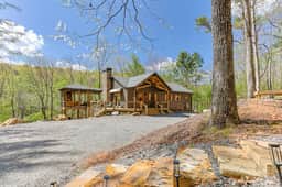 Creekside Solace by Mountain Oasis | Near Aska Adventure Area - Image 3