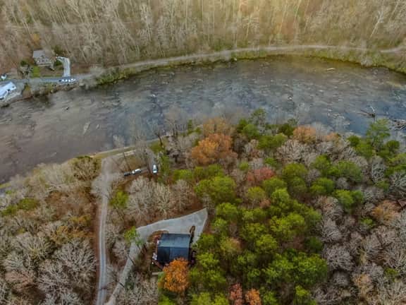 Riverview Hideaway by Mountain Oasis | Dog-Friendly & Riverview - Image 2