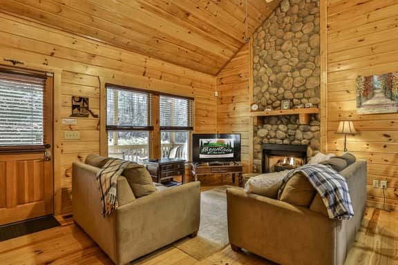 Wildwood by Mountain Oasis | Cozy Ellijay Cabin with Hot Tub - Image 5