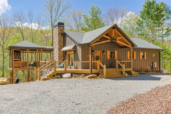 Creekside Solace by Mountain Oasis | Near Aska Adventure Area - Image 2