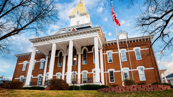 3 Quintessential Small Towns in North Georgia